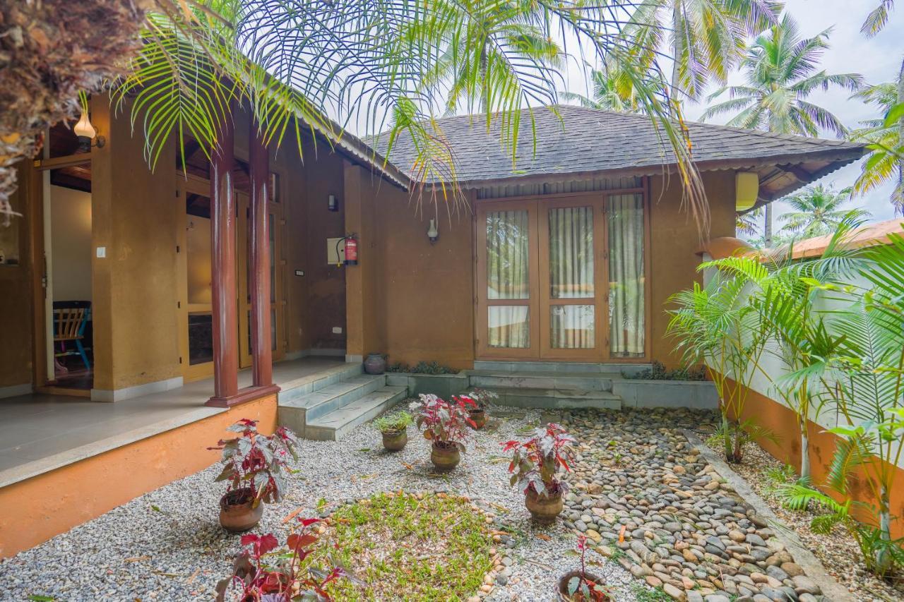 Fragrant Nature Backwater Resort & Ayurveda Spa Kollam Exterior foto