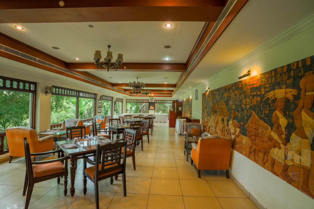 Fragrant Nature Backwater Resort & Ayurveda Spa Kollam Exterior foto