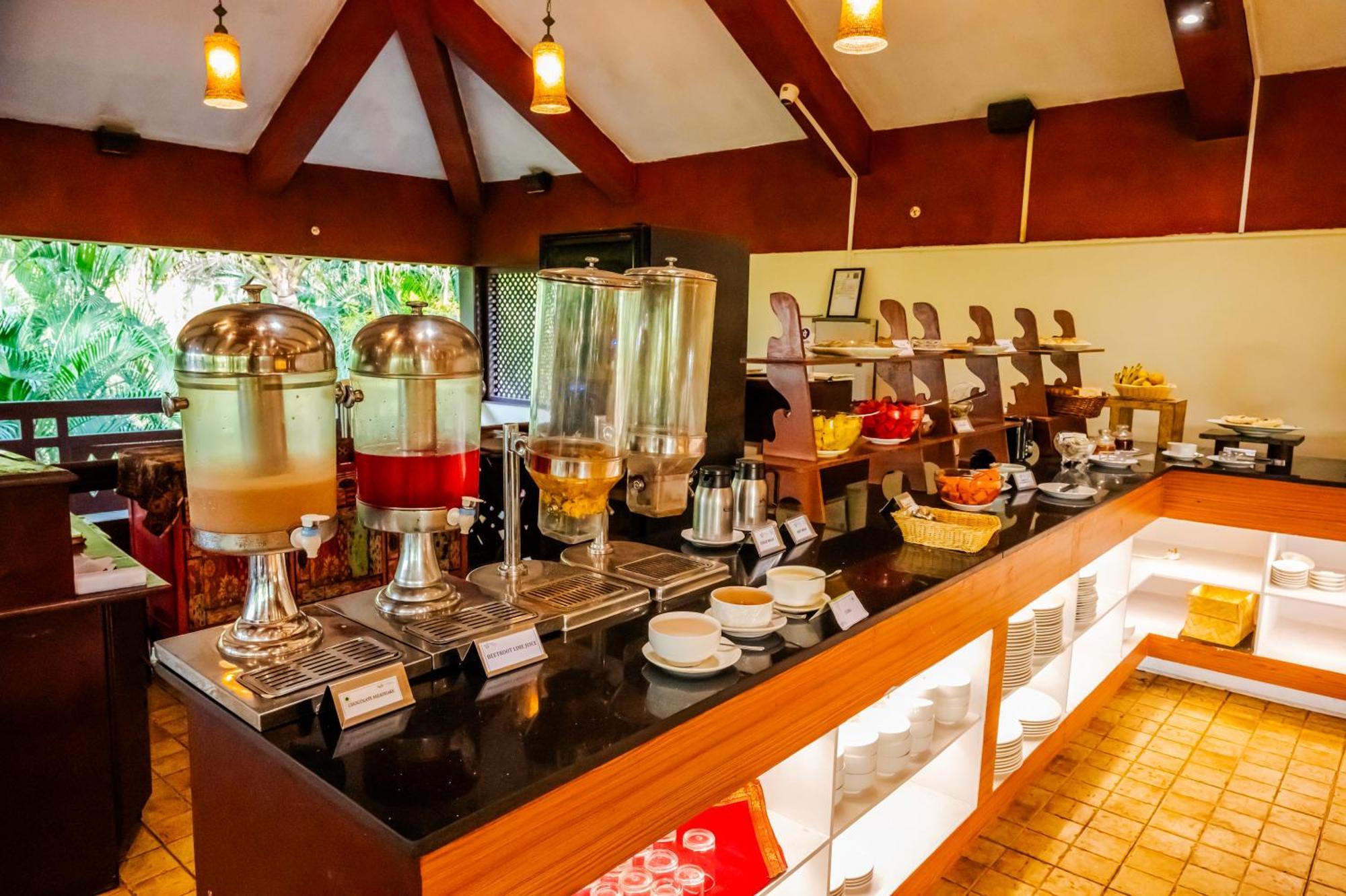 Fragrant Nature Backwater Resort & Ayurveda Spa Kollam Exterior foto