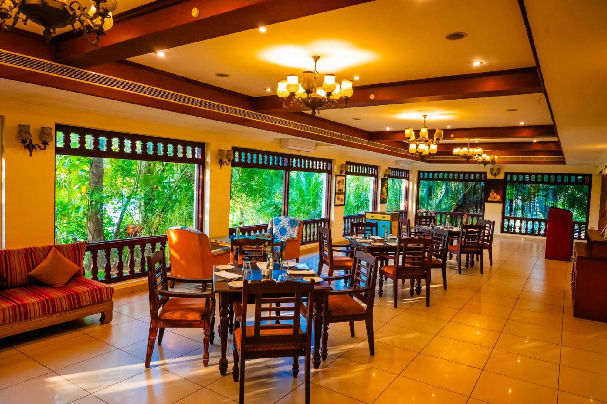 Fragrant Nature Backwater Resort & Ayurveda Spa Kollam Exterior foto