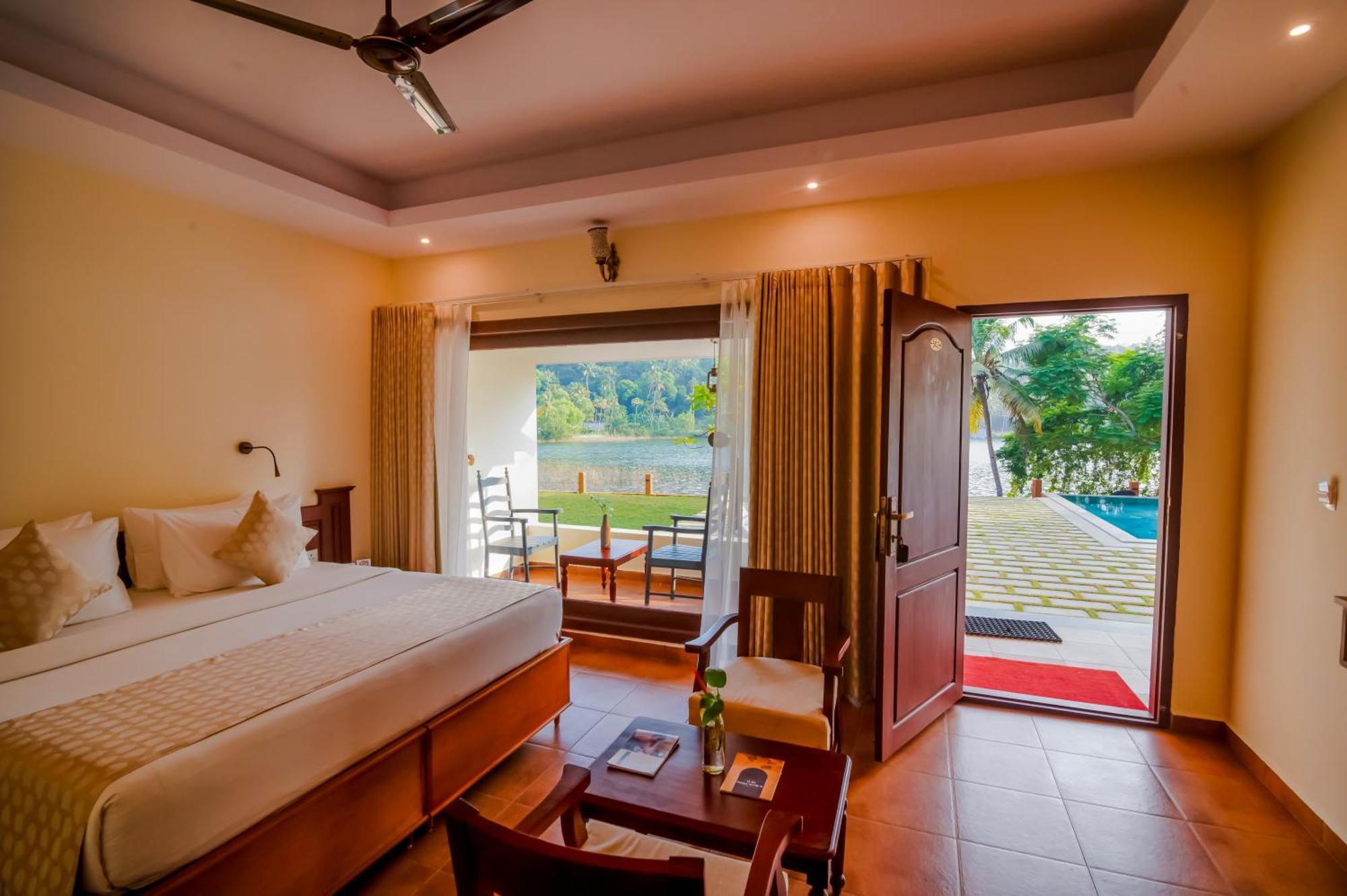 Fragrant Nature Backwater Resort & Ayurveda Spa Kollam Exterior foto