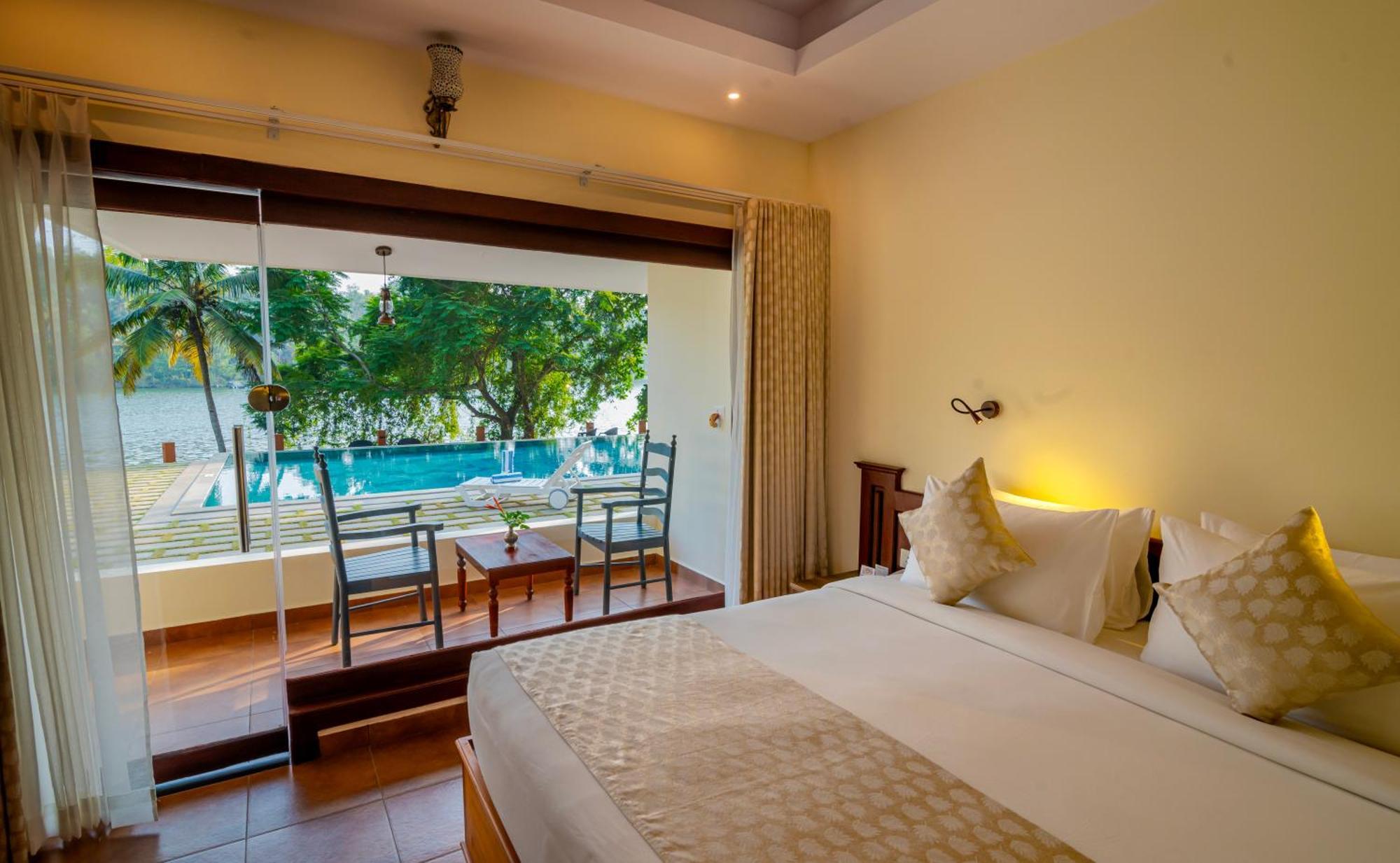 Fragrant Nature Backwater Resort & Ayurveda Spa Kollam Exterior foto